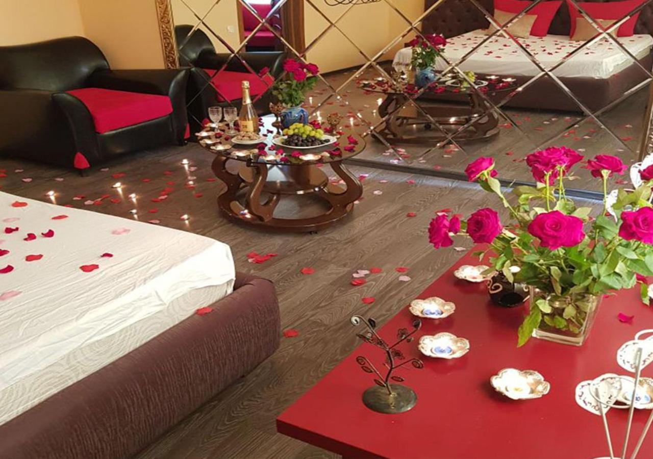 Emperum Nelson Hotel Κισινάου Εξωτερικό φωτογραφία