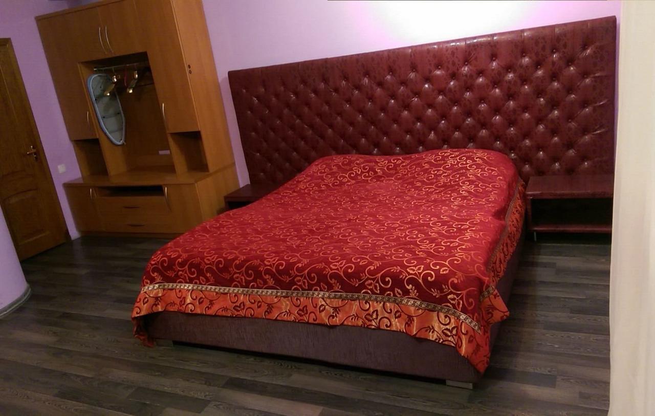 Emperum Nelson Hotel Κισινάου Εξωτερικό φωτογραφία